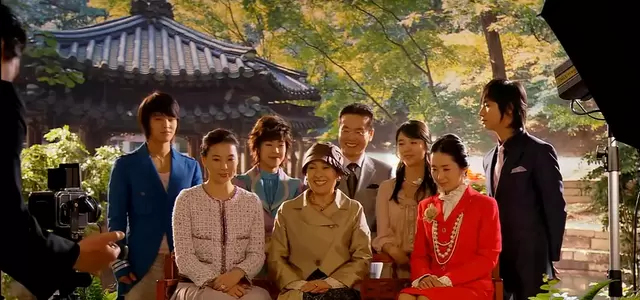 《21世纪大君夫人》热播引对比，《宫》服化道与女性叙事再被重提 细节速览