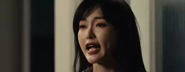 《她和她的群岛》开播4集收视破2%，唐嫣林展翘角色颠覆甜妹标签 相关图片