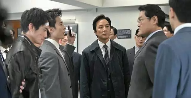《寒战1994》与《10间敢死队》同档期口碑分化显著 细节速览